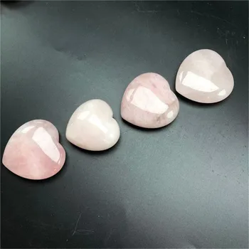 Lustruit piatră prețioasă naturale cristal de cuarț roz în formă de inimă pentru pietre de vindecare